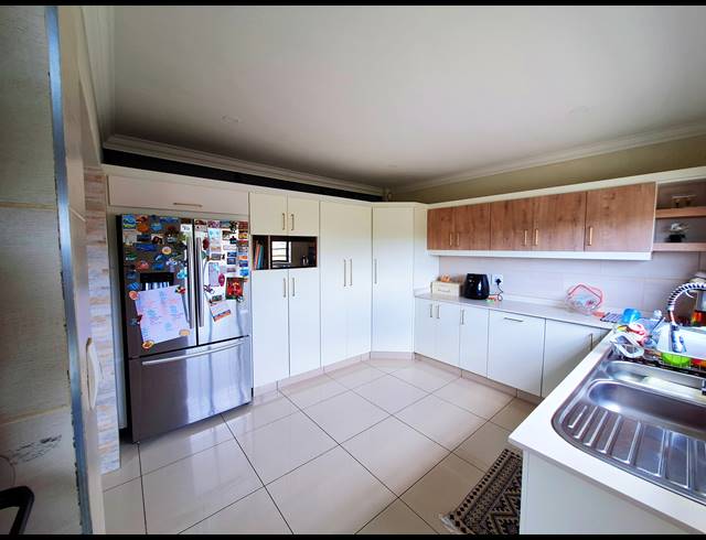 3 BEDROOM HOUSE FOR SALE IN SHELLY BEACH